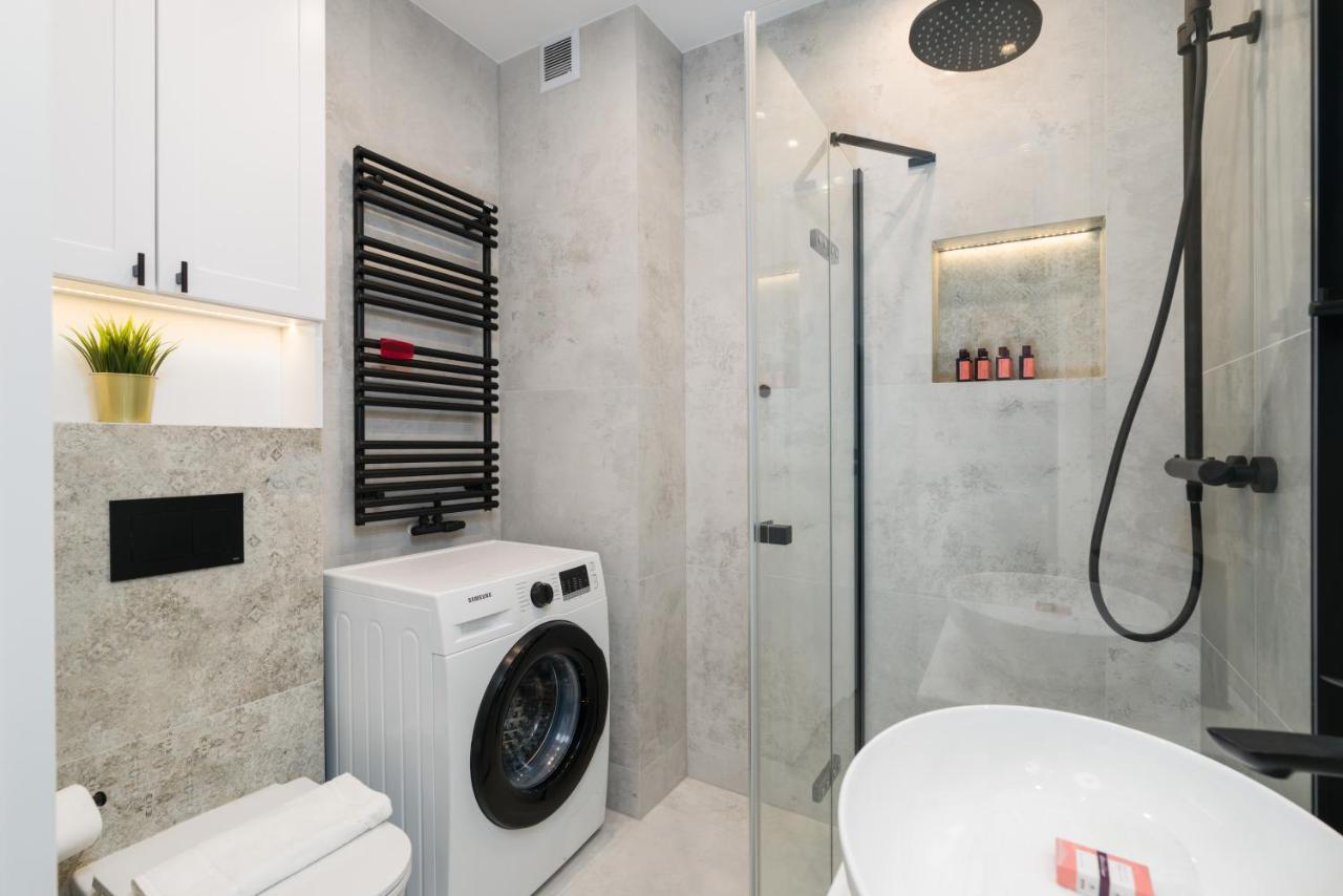 Niedzialkowskiego 25 Apartments Stary Browar City Center By Renters Prestige Познан Екстериор снимка